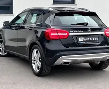 Notranja slika - Mercedes-Benz GLA-Razred - 200 CDI+4MATIC+F1+AMBI+XENON+NAVI - 8 - Predogledna slika