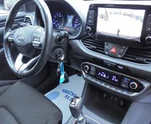 Zunanja slika - Hyundai i30 Wagon - 1.4 T-GDI STYLE°Multimedija°DAB°PLUS°RG°1.LASTNIK - 9 - Predogledna slika