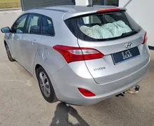 Zunanja slika - Hyundai i30 Wagon - 1.6 CRDi 110 Style  SERVISNA. VZRAT. KAM. - 5 - Predogledna slika