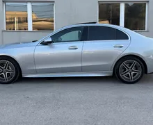 Zunanja slika - Mercedes-Benz C-Razred - C 300 d AMG Line Avt.-PANO-360KAMERA-RADAR-FULLED - 4 - Predogledna slika