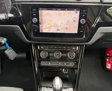 Notranja slika - Volkswagen Touran - 2.0 TDI BMT Highline DSG-7sedežev-Panorama-Masaža - 9 - Predogledna slika