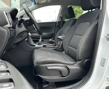 Notranja slika - KIA Sportage - 2WD 1.6 GDI LX Edition ISG - 10 - Predogledna slika