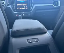Zunanja slika - Volvo XC60 - B5P Core AT AWD 3 leta garancije + 3 servisi - 12 - Predogledna slika