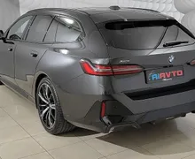 Zunanja slika - BMW Serija 5 - Touring: 540d-XD-M-PAKET-ICONIC-PANO-HLA-SE-360-KAM-ACC- - 3 - Predogledna slika