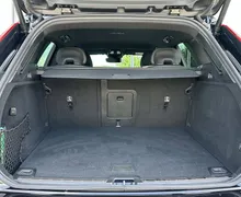 Notranja slika - Volvo XC60 - B5P AWD Black Edition Avt. BLISS ACC MEMORY. GRET. - 12 - Predogledna slika