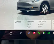 Notranja slika - Tesla Model Y - 3D3 / 3D7 - 18 - Predogledna slika