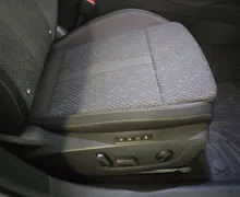 Notranja slika - Škoda Octavia - Combi 2.0 TDI Style DSG- LED.DCC.kamera.HUD.memory - 18 - Predogledna slika