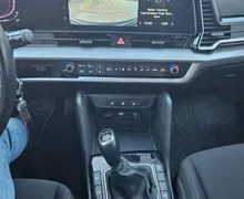 Notranja slika - KIA Sportage - 2WD 1.6 T-GDI LX Fresh 1.LASTNIK SLO VIRTUAL KAMER - 11 - Predogledna slika