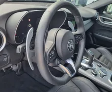 Zunanja slika - Alfa Romeo Giulia - 2.0 Turbo 280 Q4 Veloce - KOT NOVO - SAMO 9.022KM - 12 - Predogledna slika