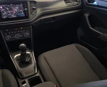 Notranja slika - Volkswagen T-Roc - 1.6 TDI BMT Style Dod.zimske gume na platiščih - 11 - Predogledna slika