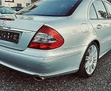 Zunanja slika - Mercedes-Benz E-Razred - E 230 AVANTGARDE + MAX OHRANJEN + BREZ POLOGA - 7 - Predogledna slika