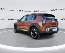Notranja slika - KIA EV3 - Star 58.3 kWh baterija - 7 - Predogledna slika
