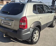 Zunanja slika - Hyundai Tucson - 2.0 + 4x4 + vzdrževan +kljuka + BREZ POLOGA - 5 - Predogledna slika