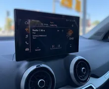 Notranja slika - Audi Q2 - 30 TFSI Advanced - 9 - Predogledna slika