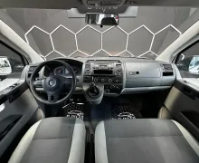 Notranja slika - VW Transporter - 2.0 TDI 9 SEDEŽEV... - 9 - Predogledna slika