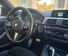 Notranja slika - BMW Serija 3 - 320d xdrive touring M sport - 15 - Predogledna slika