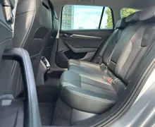 Notranja slika - Škoda Octavia - Combi 2.0 TDI Style DSG ACC Mrtvi kot Memory - 11 - Predogledna slika
