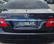 Zunanja slika - Mercedes-Benz E-Razred - 220 CDI °AUT° 170ks AVANTGARDE °XENON° °STR.OKNO° - 7 - Predogledna slika