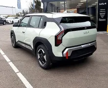 Zunanja slika - KIA EV3 - 58.3 kWh baterija. 150 kW  204 KM  Star - 4 - Predogledna slika