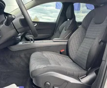 Zunanja slika - Volvo XC60 - VOLVO  B5P AWD Core KAMERA-ACC-KEYLESS - 7 - Predogledna slika