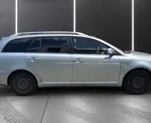 Zunanja slika - Toyota Avensis - Combi 2.2 D SLOVENSKO VOZILO XENON TEMPOMAT USNJE - 7 - Predogledna slika