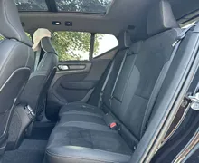 Notranja slika - Volvo XC40 - B4P Ultra Black Edition Avt. - 11 - Predogledna slika