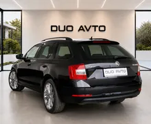 Notranja slika - Škoda Octavia - 2.0TDI-DSG-LED-NAVI-2XPDC-NA OBROKE TUJCI ZAČASNA. - 9 - Predogledna slika