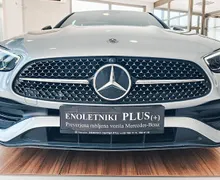 Zunanja slika - Mercedes-Benz C-Razred - 180 FULL AMG-MR.KOT-360 KAM-VLEČ.KLJ-BURMEST-VIDEO - 2 - Predogledna slika