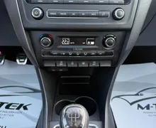 Notranja slika - Škoda Rapid - 1.6 TDI  Elegance PANORAMA - 10 - Predogledna slika