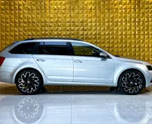 Notranja slika - Škoda Octavia - 2.0 TDI AUT. GRETJE-NAVI-TEMP-MULTIFUNKCIJA - 12 - Predogledna slika