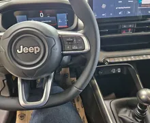 Zunanja slika - Jeep Avenger - 1.2 GSE 100 ALTITUDE + ZIMSKI BON - 6 - Predogledna slika