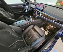 Notranja slika - BMW serija 5: - 530d xDrive M-OPTIC |AERO|VIRTUAL|KAMERA|RADAR|A20 - 9 - Predogledna slika
