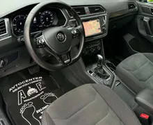 Notranja slika - Volkswagen Tiguan - 2.0 TDI-4X4-DSG-H LINE-VIRTUAL-LIZING ZA TUJCE- - 7 - Predogledna slika