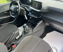 Notranja slika - Peugeot 208 - 1.2 PureTech -1 LASTNICA-41800 km-KLIMA-ODLIČEN - 8 - Predogledna slika