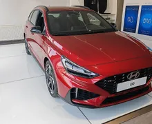Zunanja slika - Hyundai i30 Wagon - 1.6 FL II. PREMIUM   N-LINE. SMART. WINTER. rg 7-s - 1 - Predogledna slika