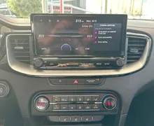 Notranja slika - KIA XCeed - 1.6 T-GDi EX Stream ISG 7DCT - 19 - Predogledna slika