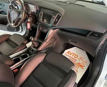 Notranja slika - Opel Zafira - 1.6 CDTI-FULL LED-7 SEDE  381 EV-NAVI-KAMERA-PDC-T.. - 9 - Predogledna slika