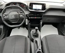 Notranja slika - Peugeot 208 - 1.2 PureTech -1 LASTNIK-49500 km-NAVI-LED-ODLIČEN - 9 - Predogledna slika