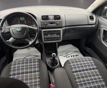 Notranja slika - Škoda Roomster - 1.6 TDI FAMILY LEPO OHRANJENA KREDIT BREZ POLOGA - 9 - Predogledna slika