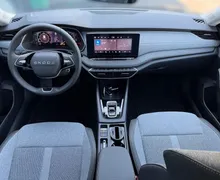 Notranja slika - Škoda Octavia - Combi 2.0 TDI Family DSG... - 9 - Predogledna slika