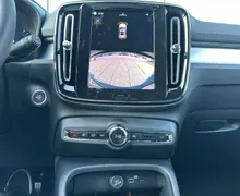 Notranja slika - Volvo XC40 - B3 P Plus Dark AT DCT - 16 - Predogledna slika