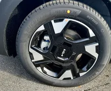 Zunanja slika - KIA Stonic - 1.0 T-GDi 73.6 kW  100 KM  PULSE+ DCT - 6 - Predogledna slika