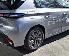 Zunanja slika - Peugeot 308 - 1.2 PURETECH 130 ACTIVE + ZIMSKE GUME - 4 - Predogledna slika