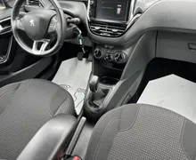 Notranja slika - Peugeot 208 - 1.2 PureTech ACTIVE-1 LASTNICA-59000 km-NAVI-PDC - 7 - Predogledna slika