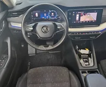Notranja slika - Škoda Octavia - 2.0 TDI STYLE DSG... - 7 - Predogledna slika