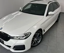 Zunanja slika - BMW Serija 5 - Touring: 530e  Avt.M Sport.4X4.NEMŠKI+4ALU.KAMERA.LED.AC - 2 - Predogledna slika