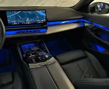 Notranja slika - BMW serija 5 Touring: - 20d|M-Pro|IconicG|Hlajenje|360K|Harman|HUD|Mem PUD - 12 - Predogledna slika