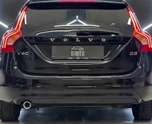 Notranja slika - Volvo V60 - 2.0D KAMERA-NAVI-BIXENON-GRETJE SEDEZEV-PDC... - 7 - Predogledna slika