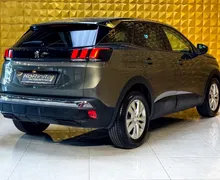 Notranja slika - Peugeot 3008 - 1.2i AUT-VIRTUAL-F1-NAVI-MULTIFUNKCIJA-RADAR - 11 - Predogledna slika