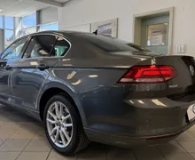Zunanja slika - VW Passat - 1.6 TDI BMT Comfortline -FULL LED-NAVI-ACC-ALU- - 5 - Predogledna slika
